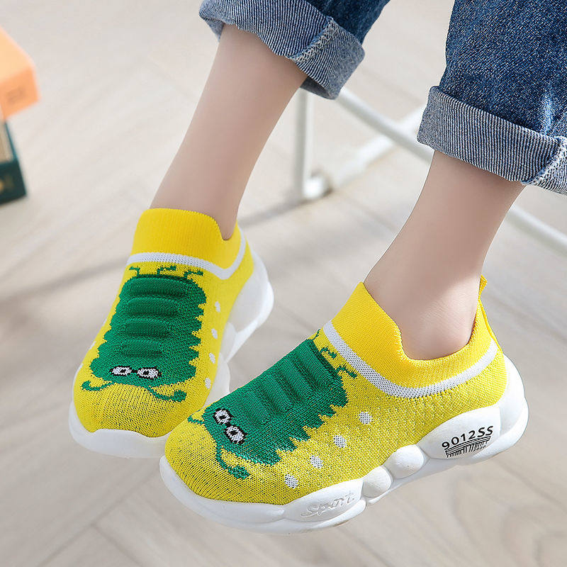 秋季新款毛毛虫儿童运动鞋透气飞织软底男女童宝宝袜子鞋小中童鞋