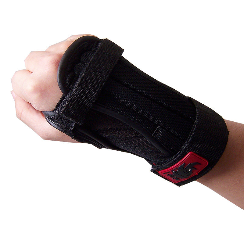 滑雪护手护腕内戴护掌轮滑护具运动护具