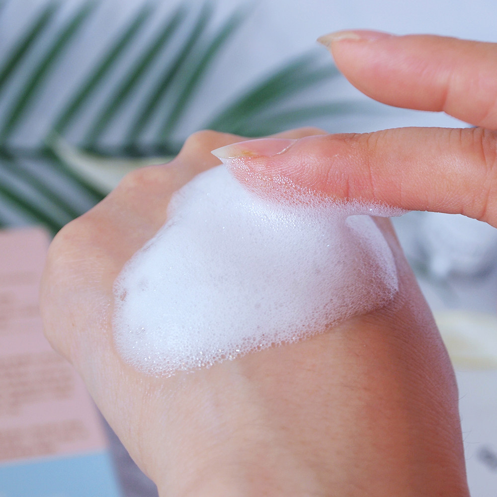 艺霏氨基酸洁面泡泡135ml大装温和洁肤不紧紧绷洁面