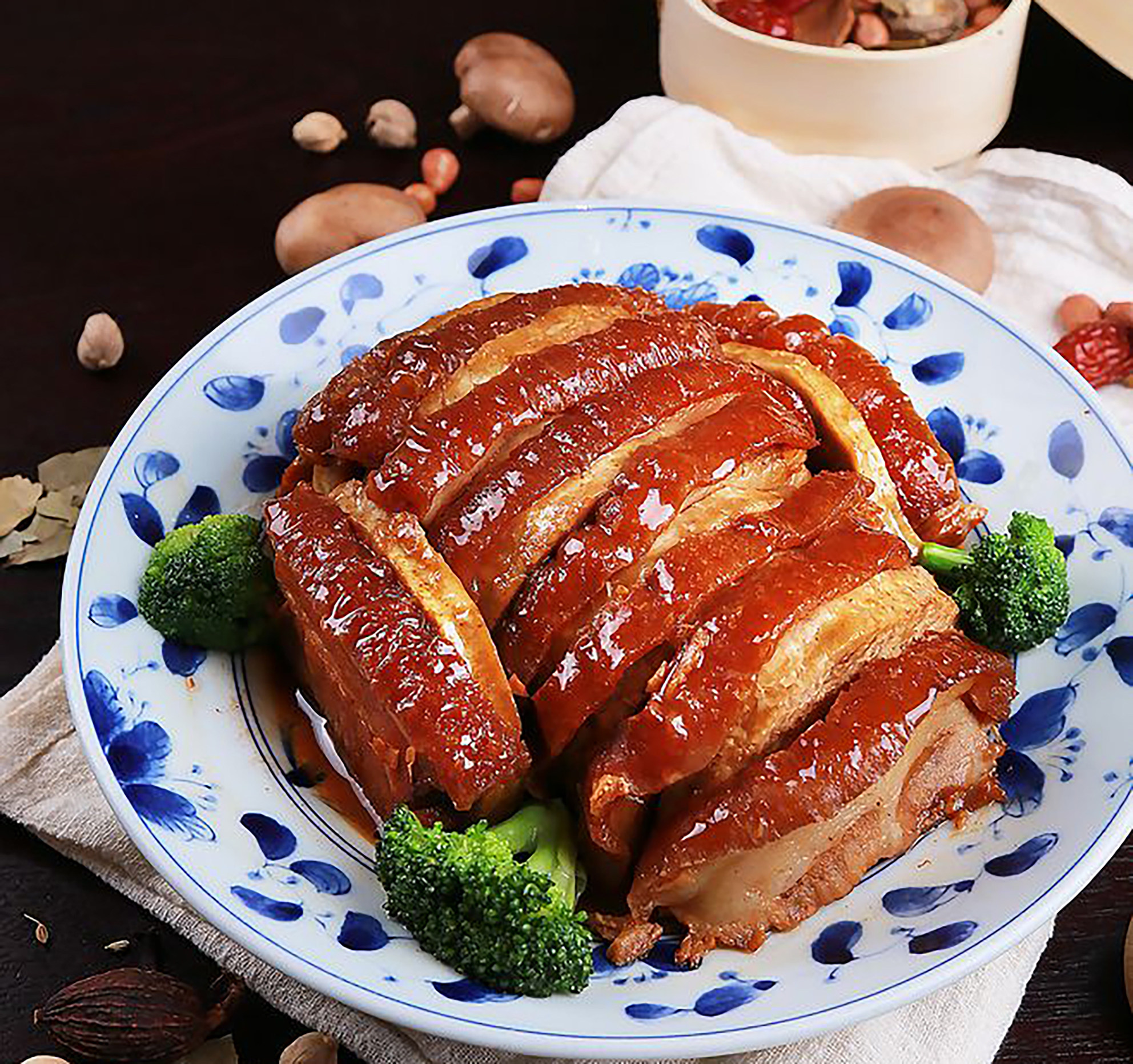 桂林脆皮五花烧肉皮肉米粉配菜250克卤肉类