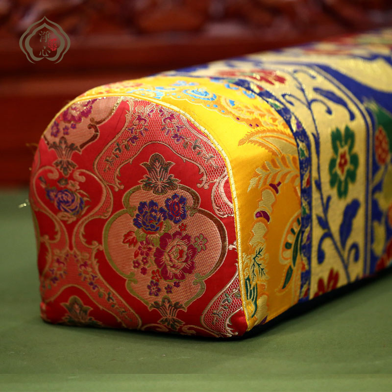 扶手藏式风格沙发靠背毛线柔软座椅抱枕枕头靠垫