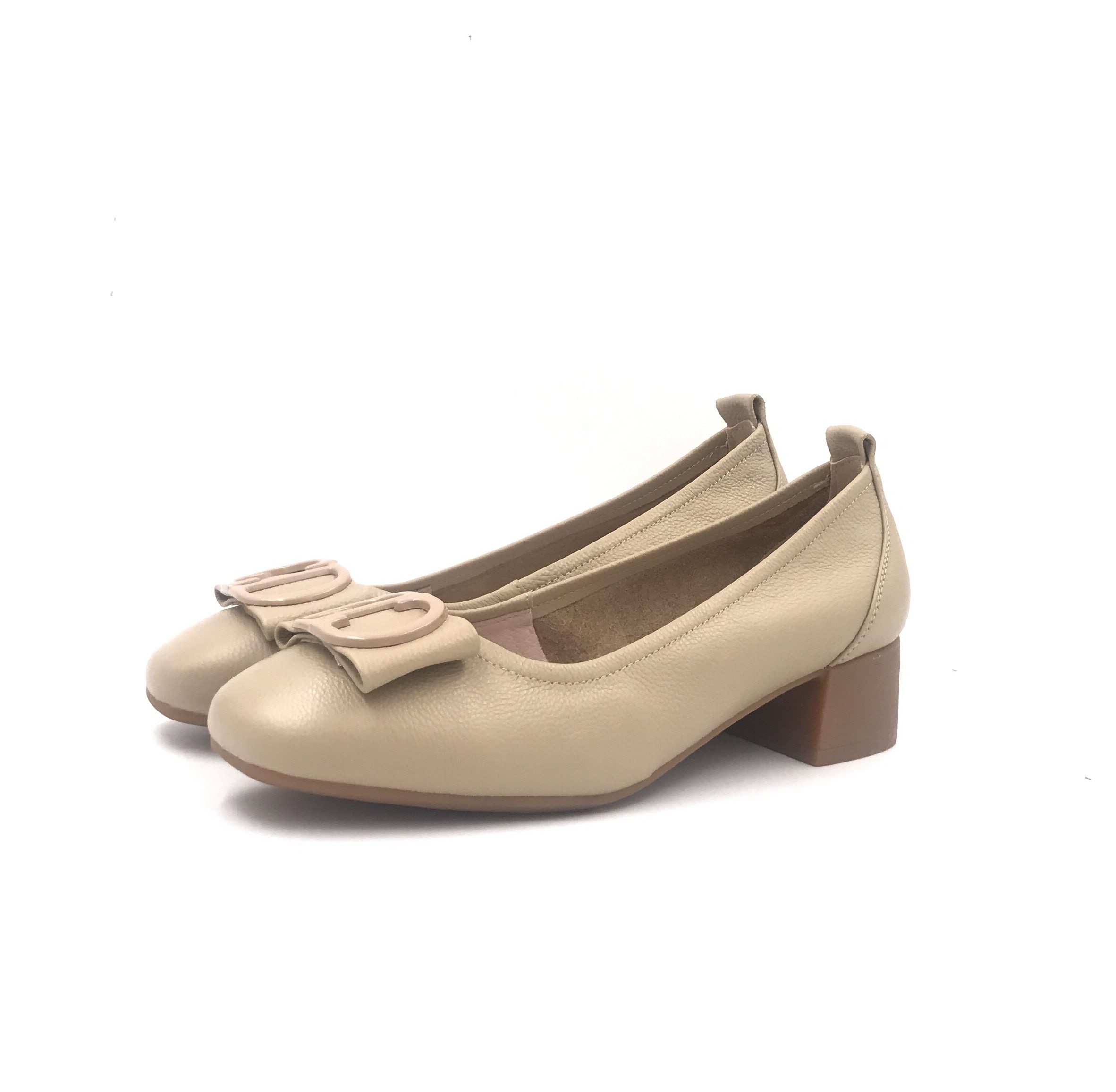 菱光2021年新款真皮搭扣舒适套脚妈妈休闲中跟单鞋