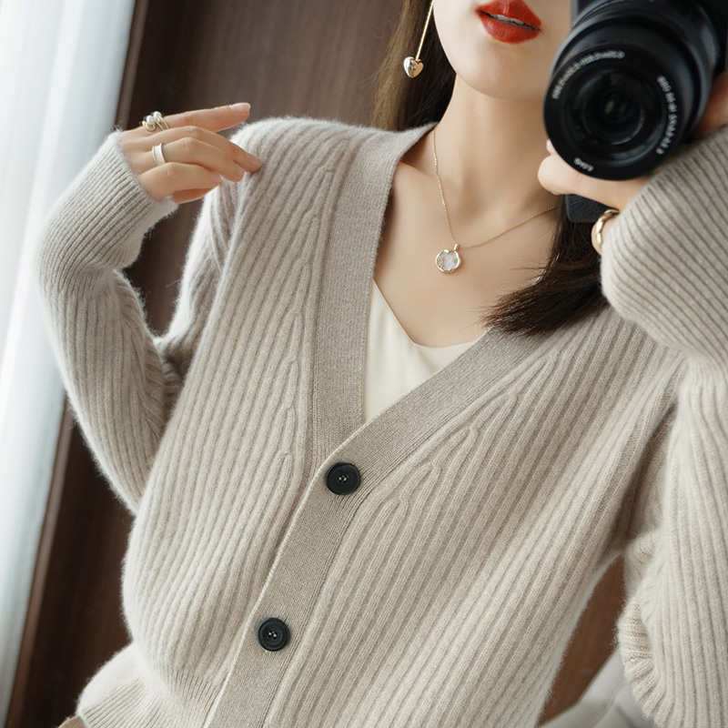 开衫外套女春秋短款100纯羊毛秋季毛衣外搭早秋上衣v领羊绒针织衫