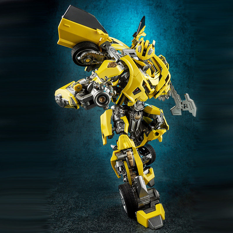 威将变形玩具金刚5m03战刃大黄蜂变形合金版汽车机器人模型现货