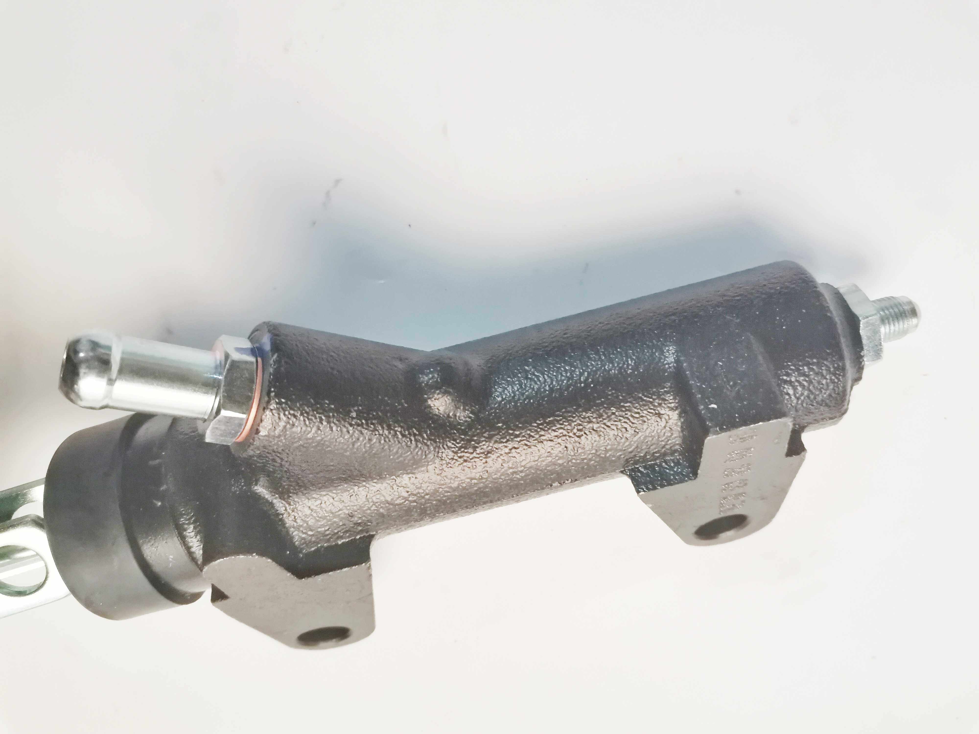 瑞立离合器总泵总成z36不带加大适用东风紫罗兰其他