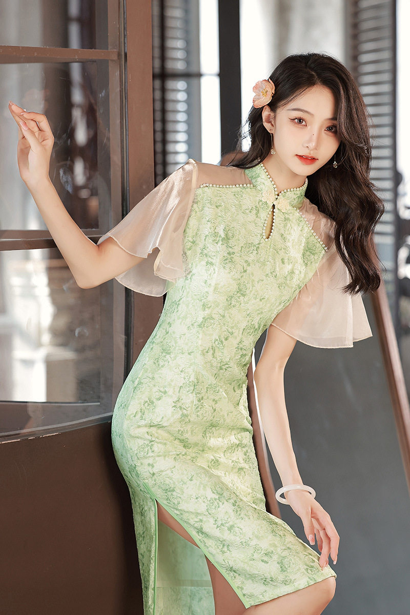 甜美荷叶袖绿色旗袍改良版2022新款夏季中长款年轻优雅气质高级感