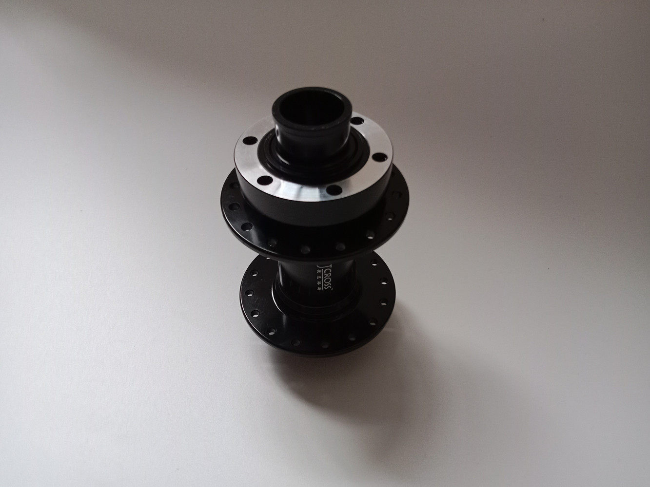 超轻铝合金电动自行车山地m15m20开档110桶轴碟自行车花鼓