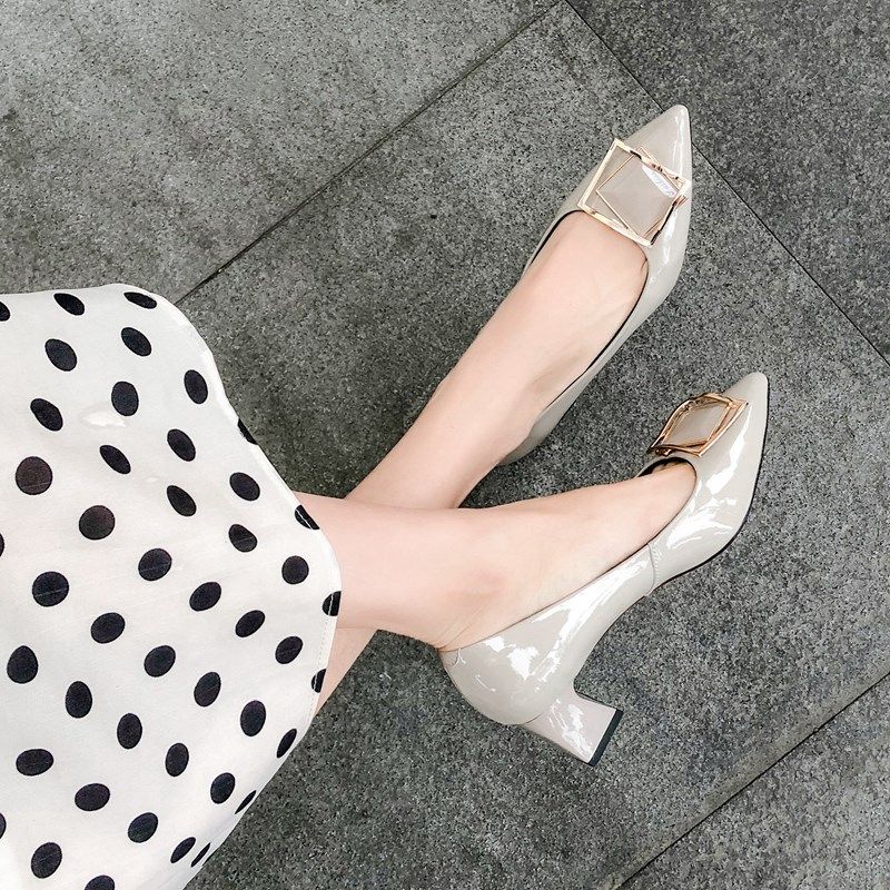 粗跟单鞋女夏中跟小皮鞋女裸色高跟鞋法式漆皮女鞋子女2021年新款
