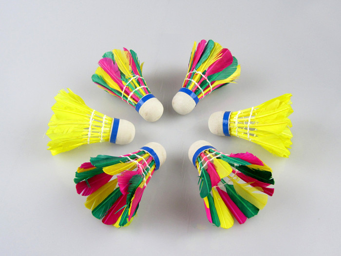 8个特价包邮 儿童彩色羽毛球 彩色羽毛球子 儿童玩具球 羽毛球子