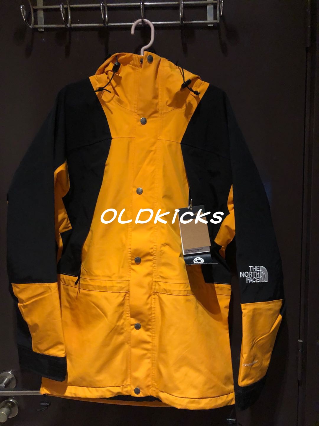 TheNorthFace北面1994Mountain tnf经典美版黑黄绿橙紫冲锋衣4R52