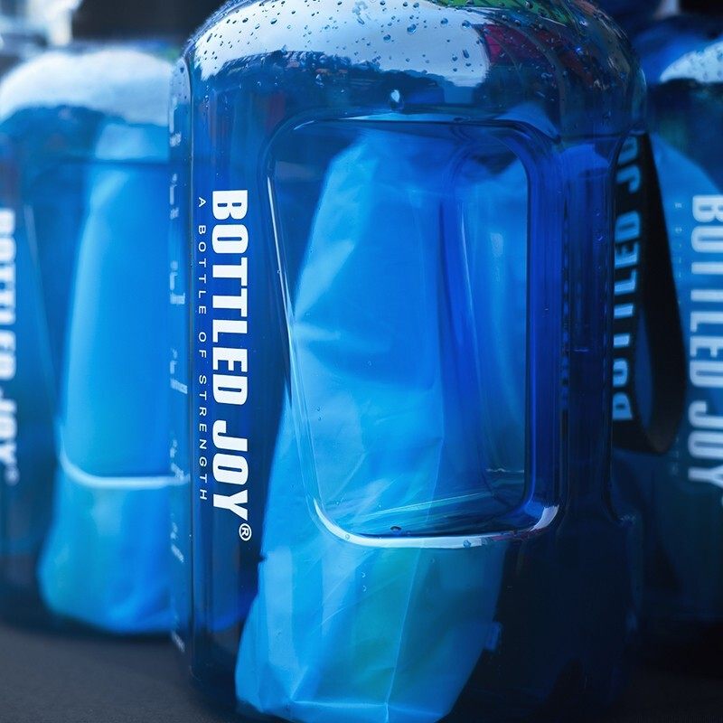 bottled joy 吨吨桶健身运动水壶大容量顿顿桶耐高温罗斯同款 水杯