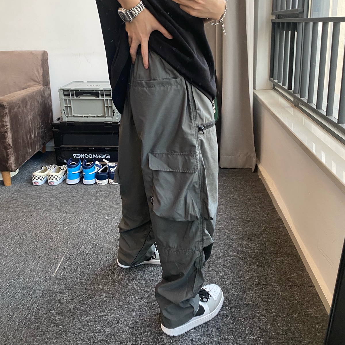 国潮牌嘻哈街头高街多口袋机能工装裤坠感直筒宽松尼龙休闲长裤男