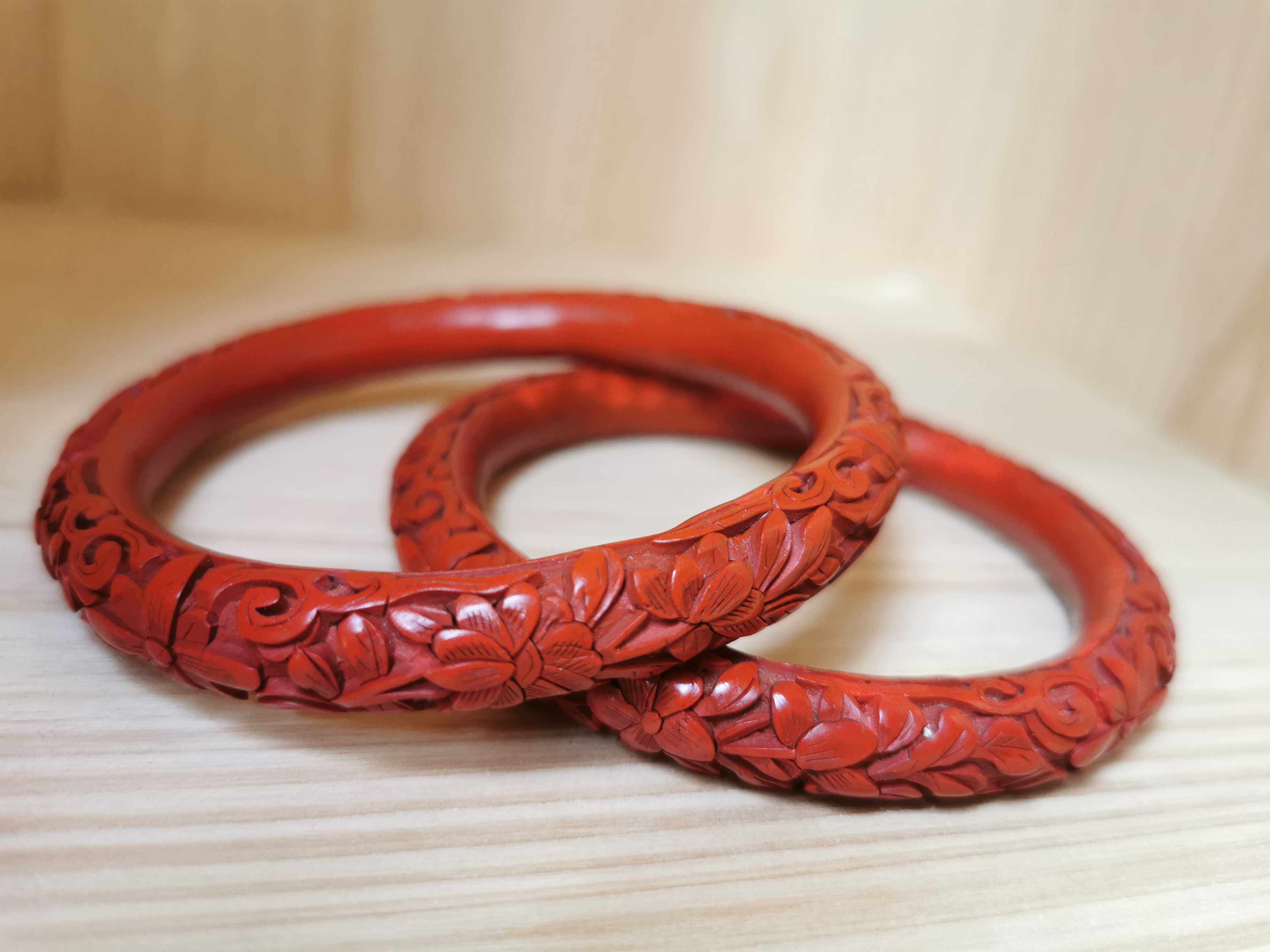 好事成双古董首饰民国剔红手镯一对手镯