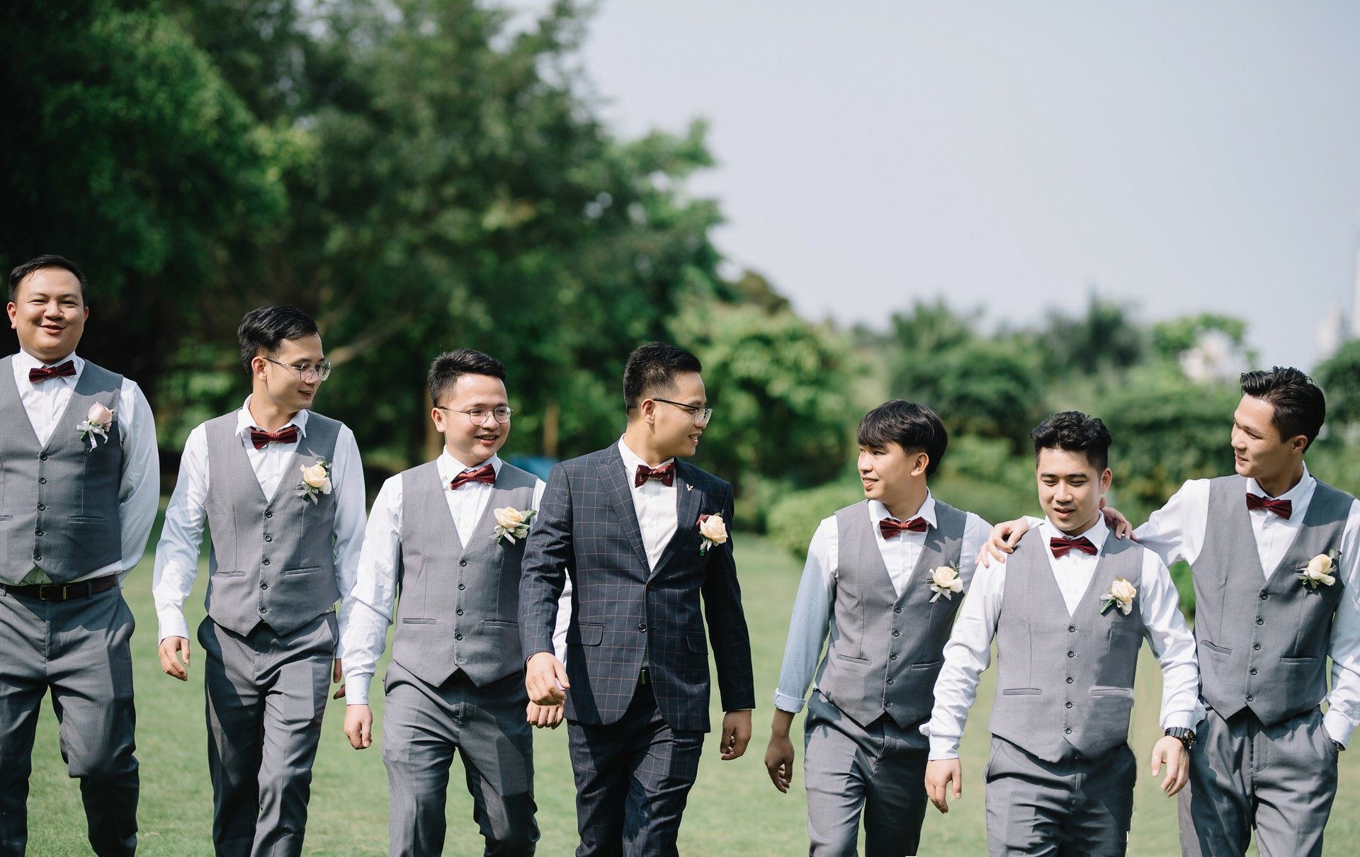 秋冬季伴郎服马甲套装男西式结婚衬衫西裤三件套兄弟团礼服套装