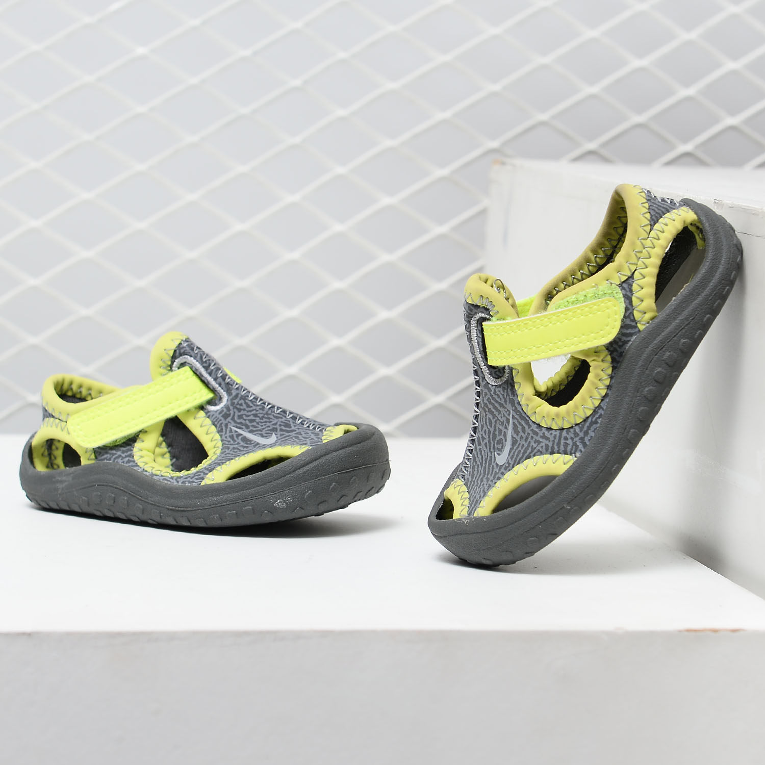 nike耐克正品小童童鞋男女婴童包头魔术运动凉鞋