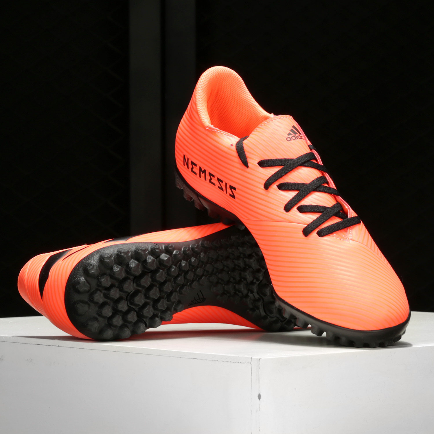 adidas阿迪达斯正品nemeziz194tf男子训练运动足球鞋足球鞋