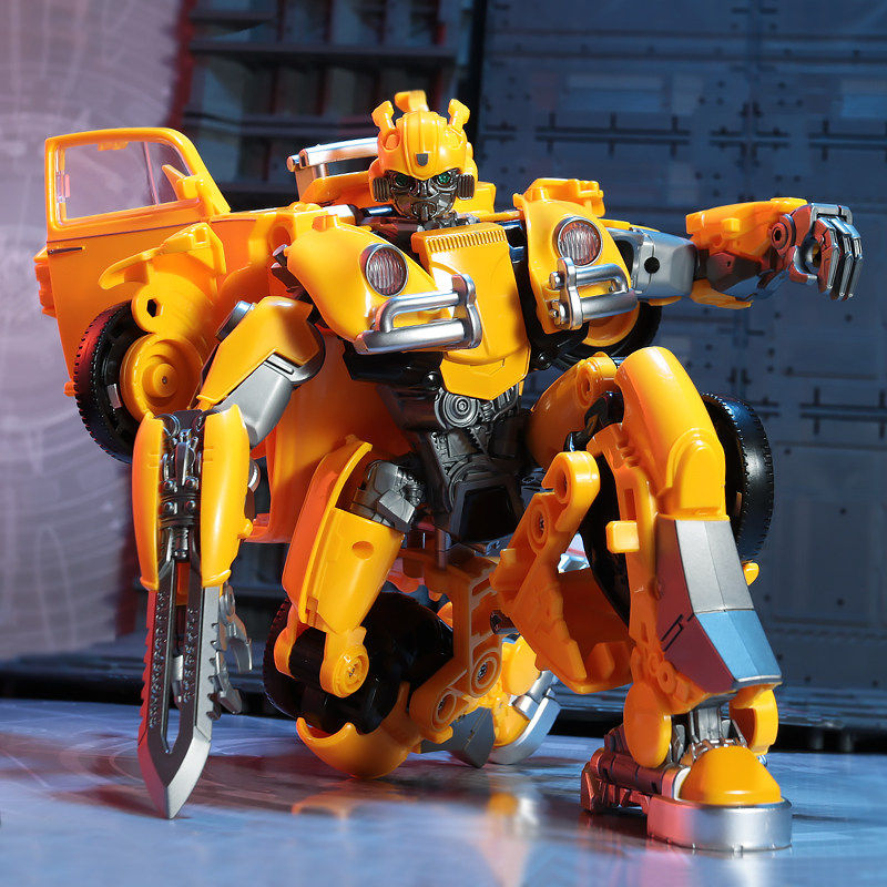 正版黑曼巴甲壳虫大黄蜂超大合金机器人变形玩具金刚男孩手办模型