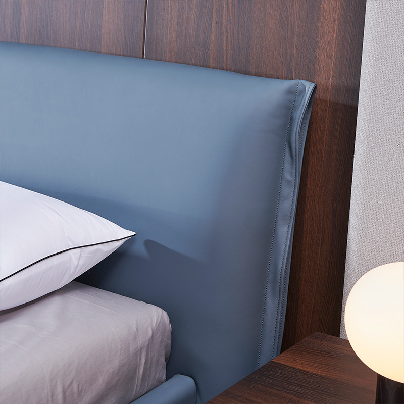 意式极简真皮床头牛皮1.8米蓝色皮质双人床轻奢皮艺床