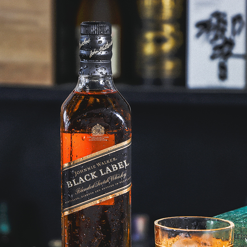 威士忌尊尼获加黑方12年700ml苏格兰进口洋酒行货威士忌