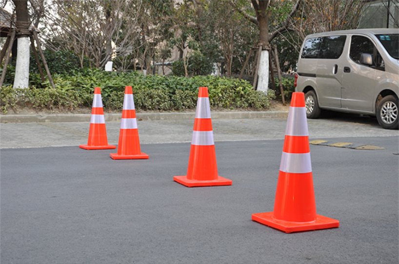 pvc路锥70cm橡胶塑料路反光锥桶雪糕圆锥路障路锥