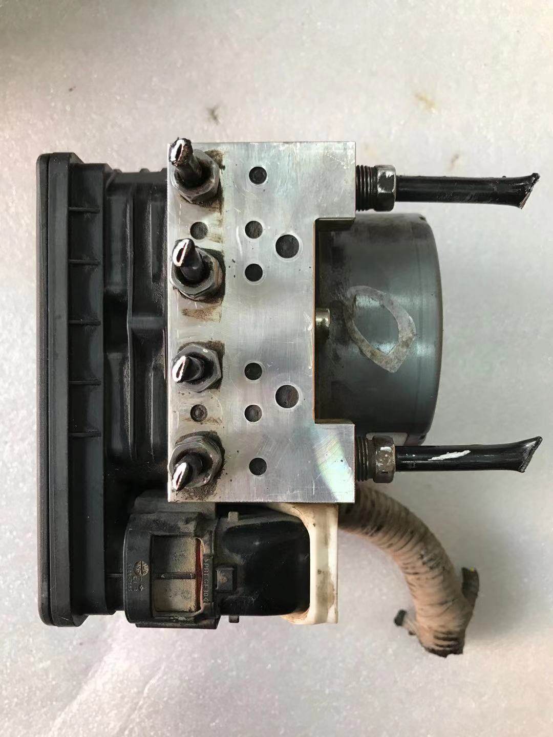 适配16款东风风神ax7刹车abs泵总成控制单元器刹车泵abs