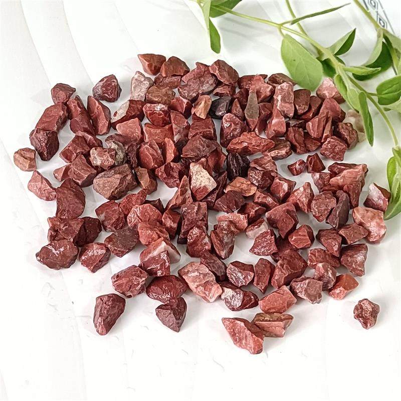 红色胭脂红碎石鸡血血红砾石水磨石石子机制卵石鹅卵石