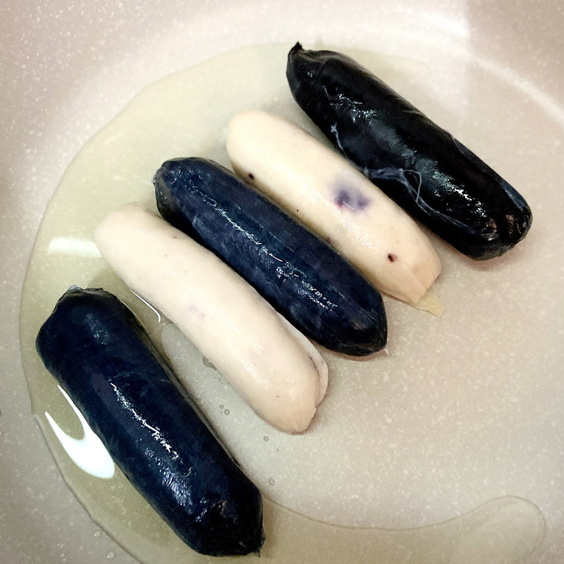 墨鱼肠烤手工香肠火山山石肉肠广式烧烤食材香肠