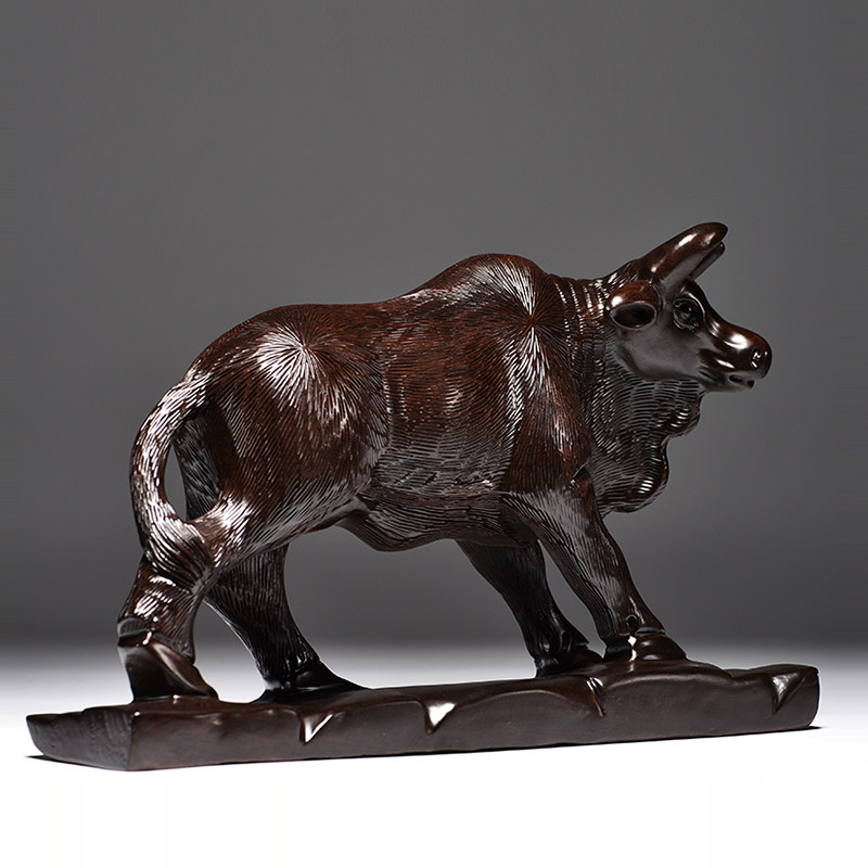 檀木木雕十二生肖摆件实木雕刻水牛红木工艺品家居饰品木雕