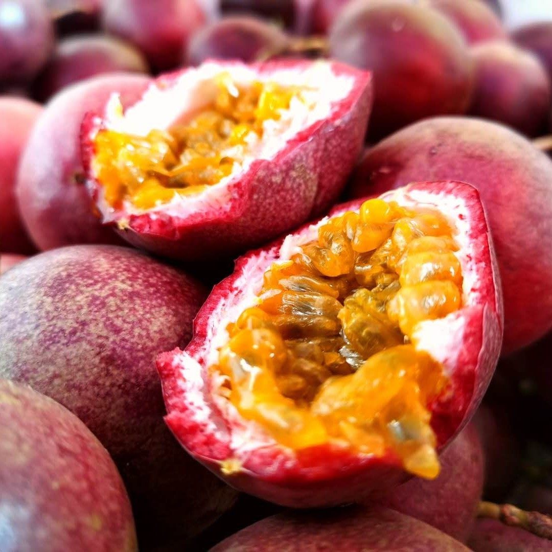 广西自家特级百香大果新鲜现摘现发紫色台农百香果