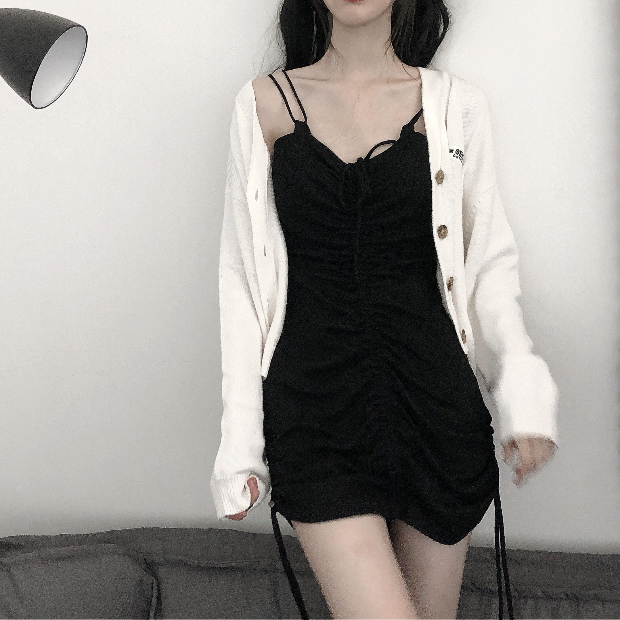 pinksavior黑色弹力肩带修身性感白色吊带裙连衣裙收腰显瘦裙子