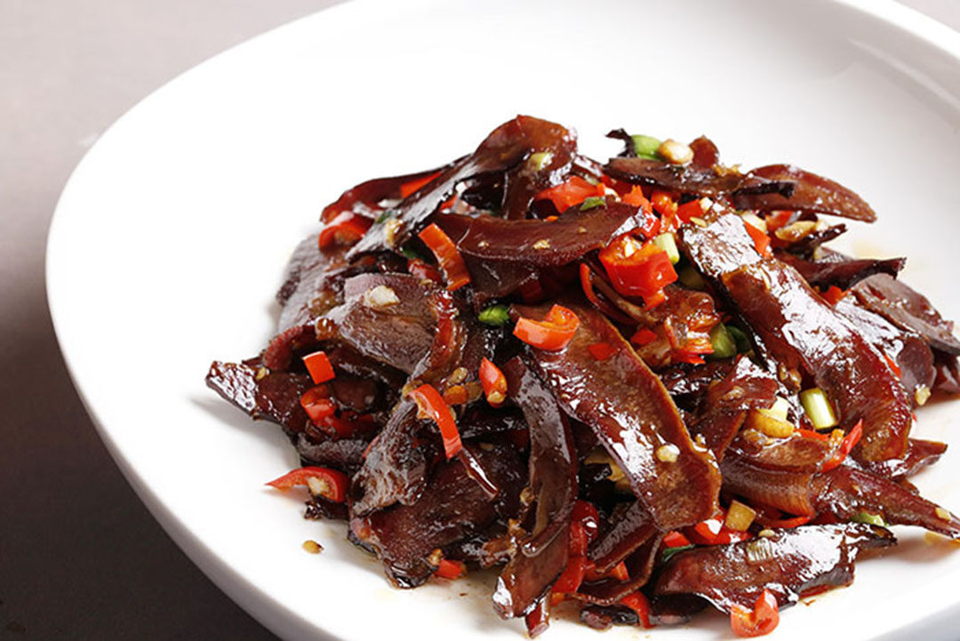 湖南农家米糠熏免切腊猪心150g顾家腊味坛子腌肉