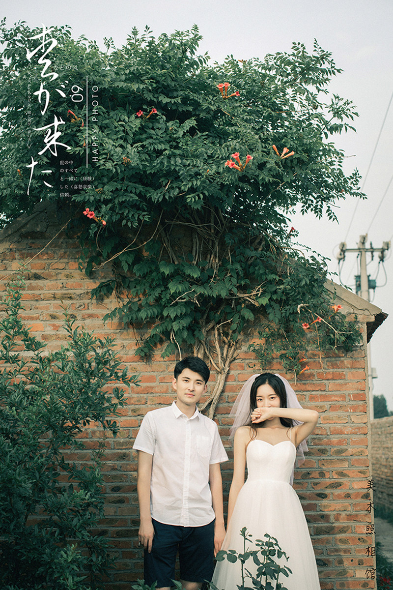 展会新款影楼主题服装 情侣时尚旅拍街拍 短款抹胸吊带小清新婚纱