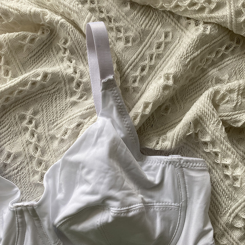 欧单新款简约白色宽松自然定型超薄女性乳罩舒适有钢圈无海绵胸衣