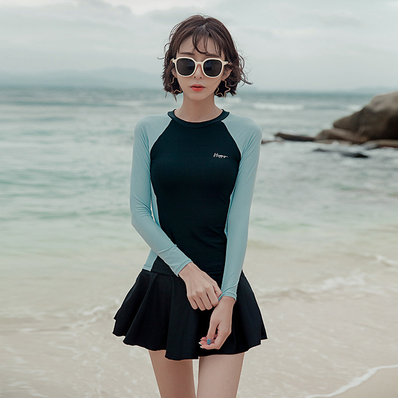 泳衣平角裙式保守2021新款时尚遮肚显瘦平胸连体泳衣