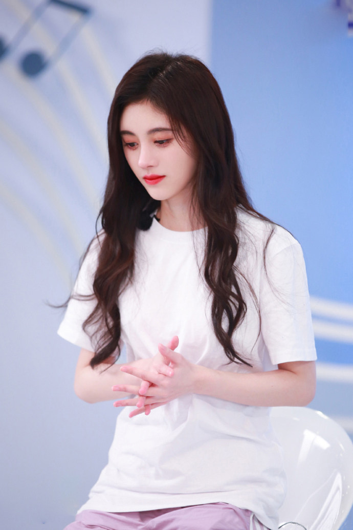短袖女2020年夏季新款鞠婧祎同款白色纯棉t恤宽松休闲慵懒打底衫
