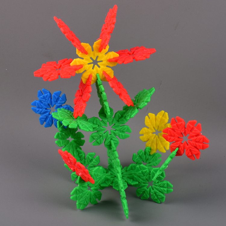 树叶拼插积木幼儿园雪花片积木儿童桌面智力塑料玩具