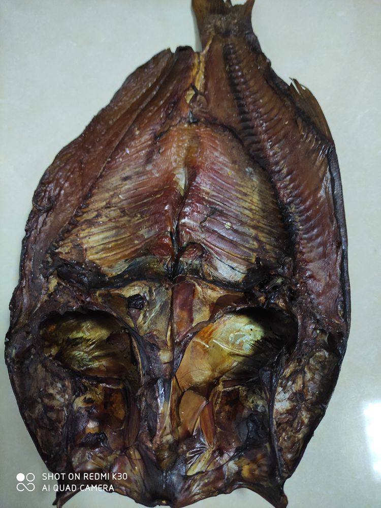 鲢鱼整条大个干腊腊鱼烟熏湖南农家自制家乡鱼干