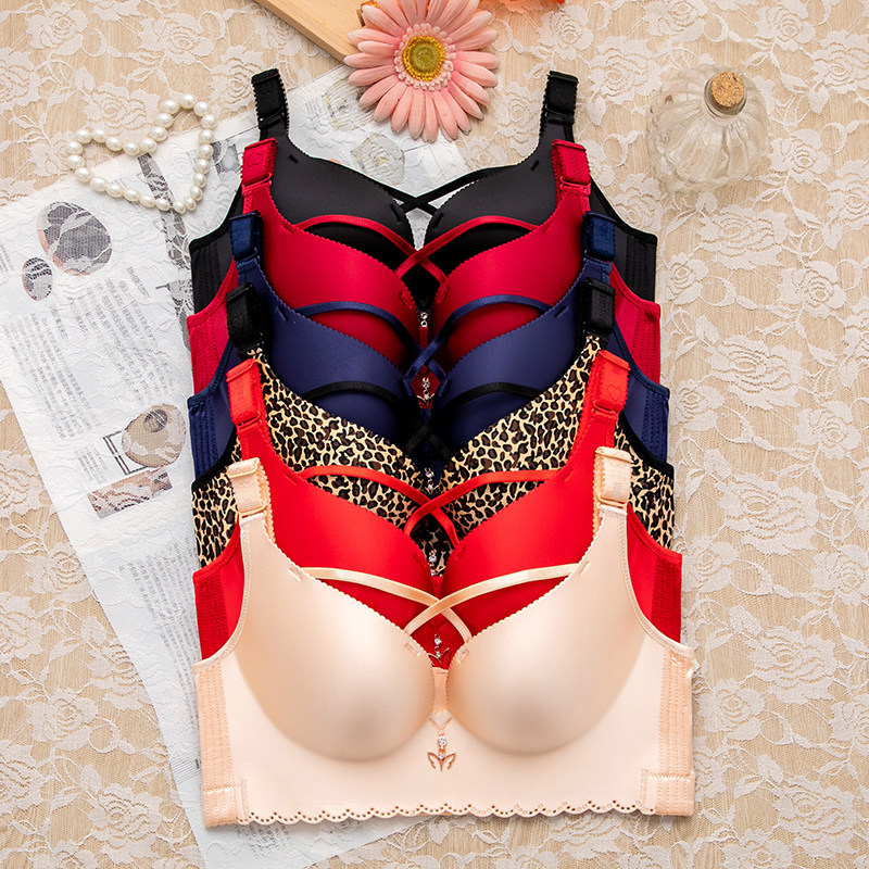 大码钢圈内衣女薄款无痕罩杯胸罩大胸显小侧收副文胸