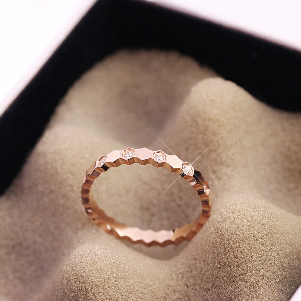 个性微镶闪锆六边形戒指尾戒女食指指环钛钢18k戒指