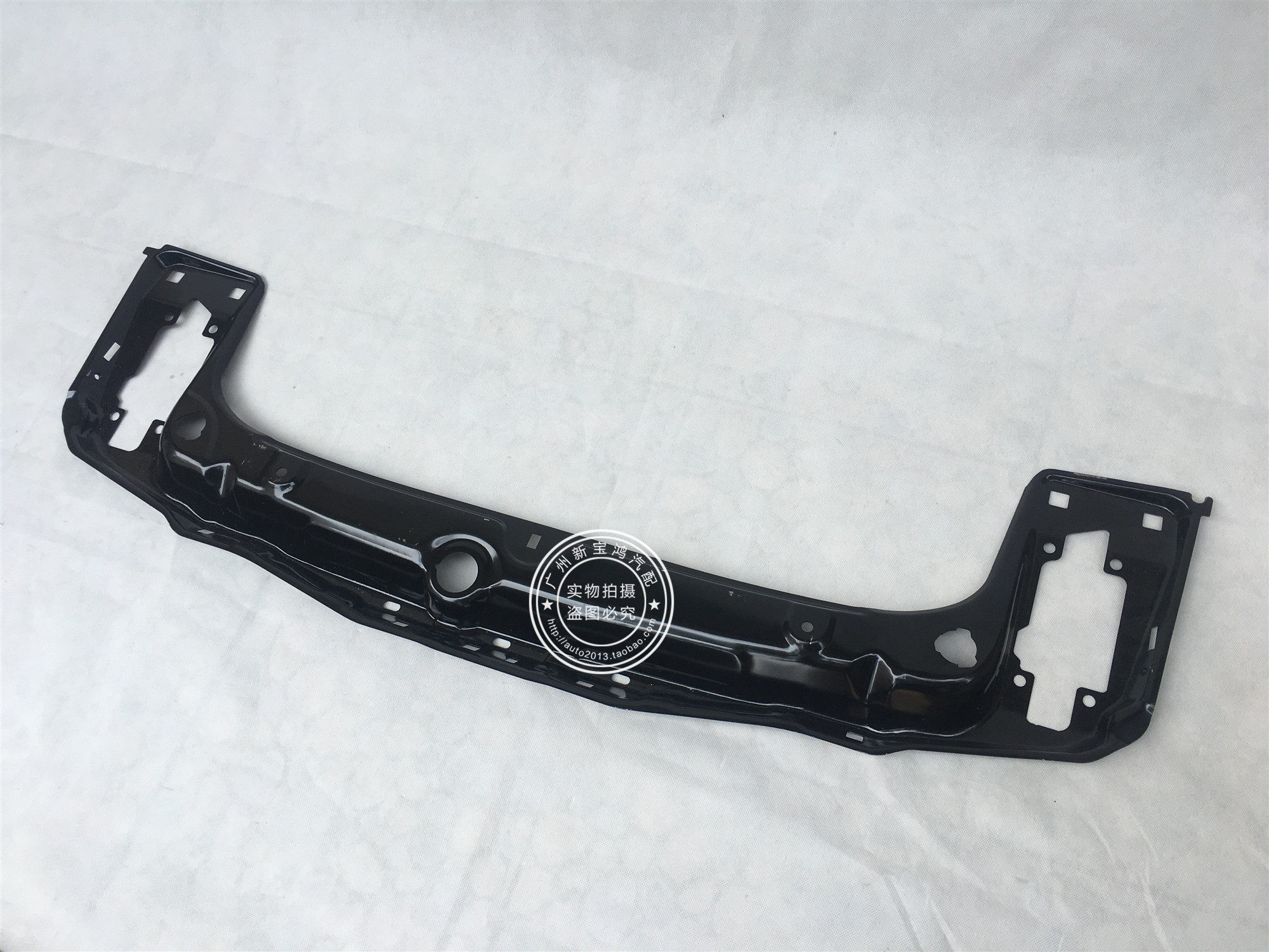 适用于宝马f20f30f35龙门架水箱横梁水箱