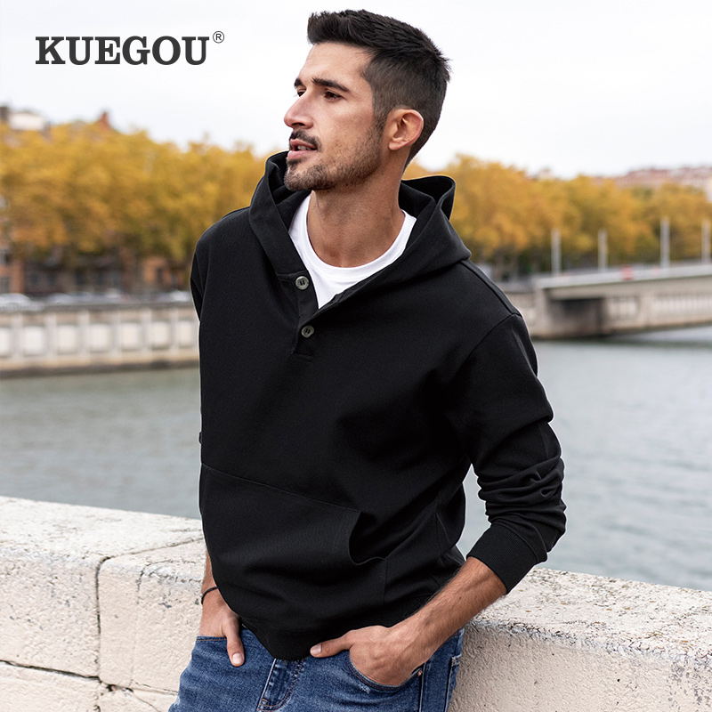 Kuegou 男士连帽卫衣外套 男春季袋鼠兜黑色休闲运动套头衫26069