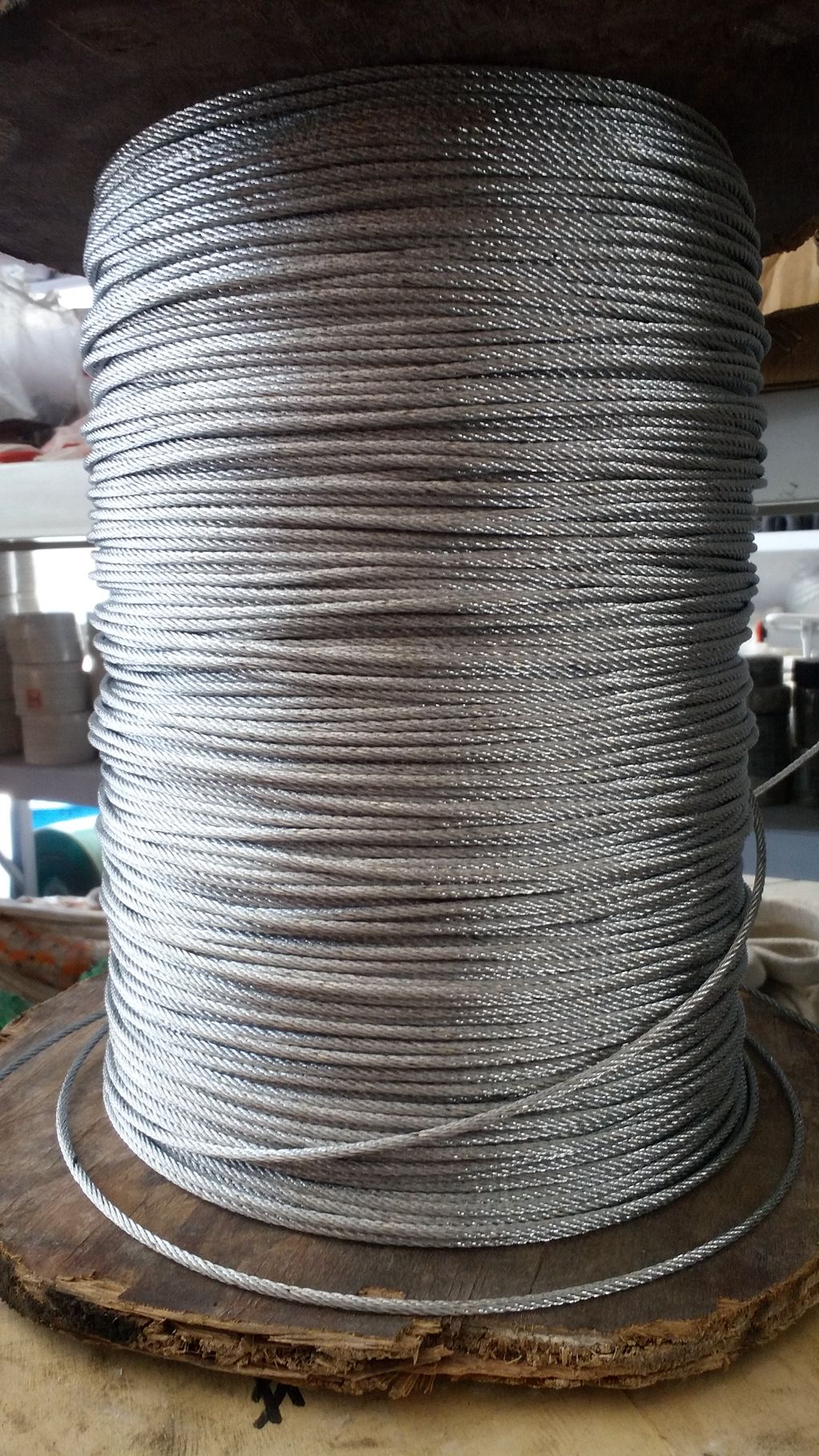 钢丝绳镀锌2mm3mm4mm5mm6mm8mm10mm油性钢丝绳吊索