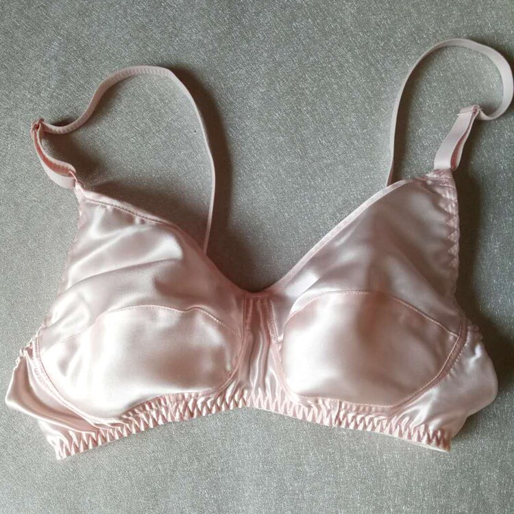 热销桑蚕丝内衣双面真丝文胸加大bc罩杯薄形无垫无钢圈肉肤高品质