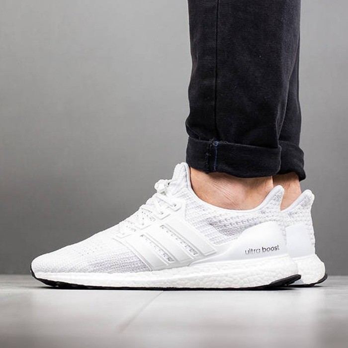 阿迪达斯adidasultraboost纯白男子休闲跑步bb6168其它运动鞋