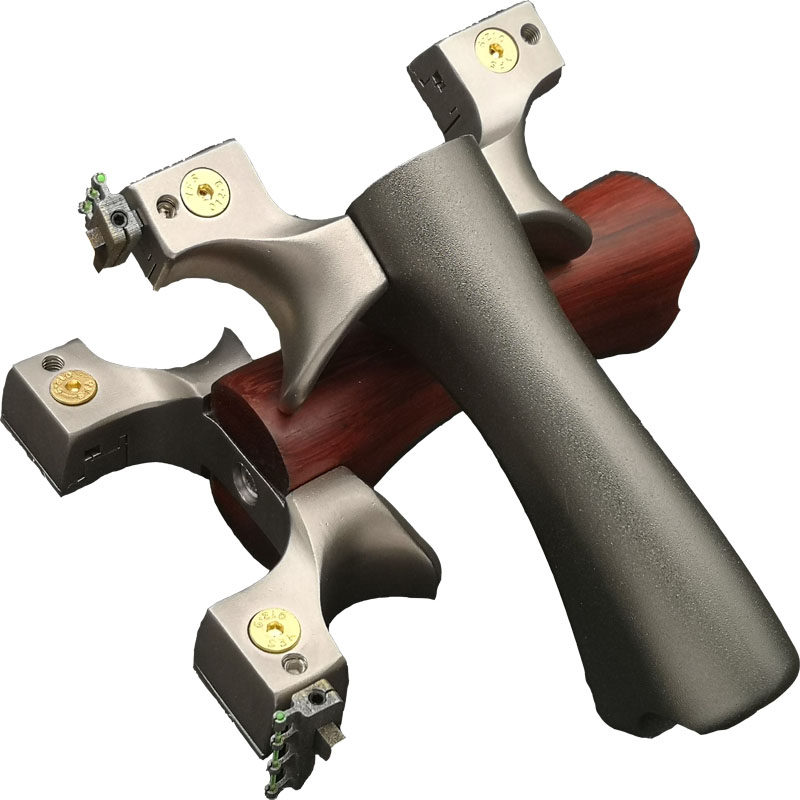 高精度正品传奇弹弓2020扁皮弓大威力钛合金不锈钢飞镖