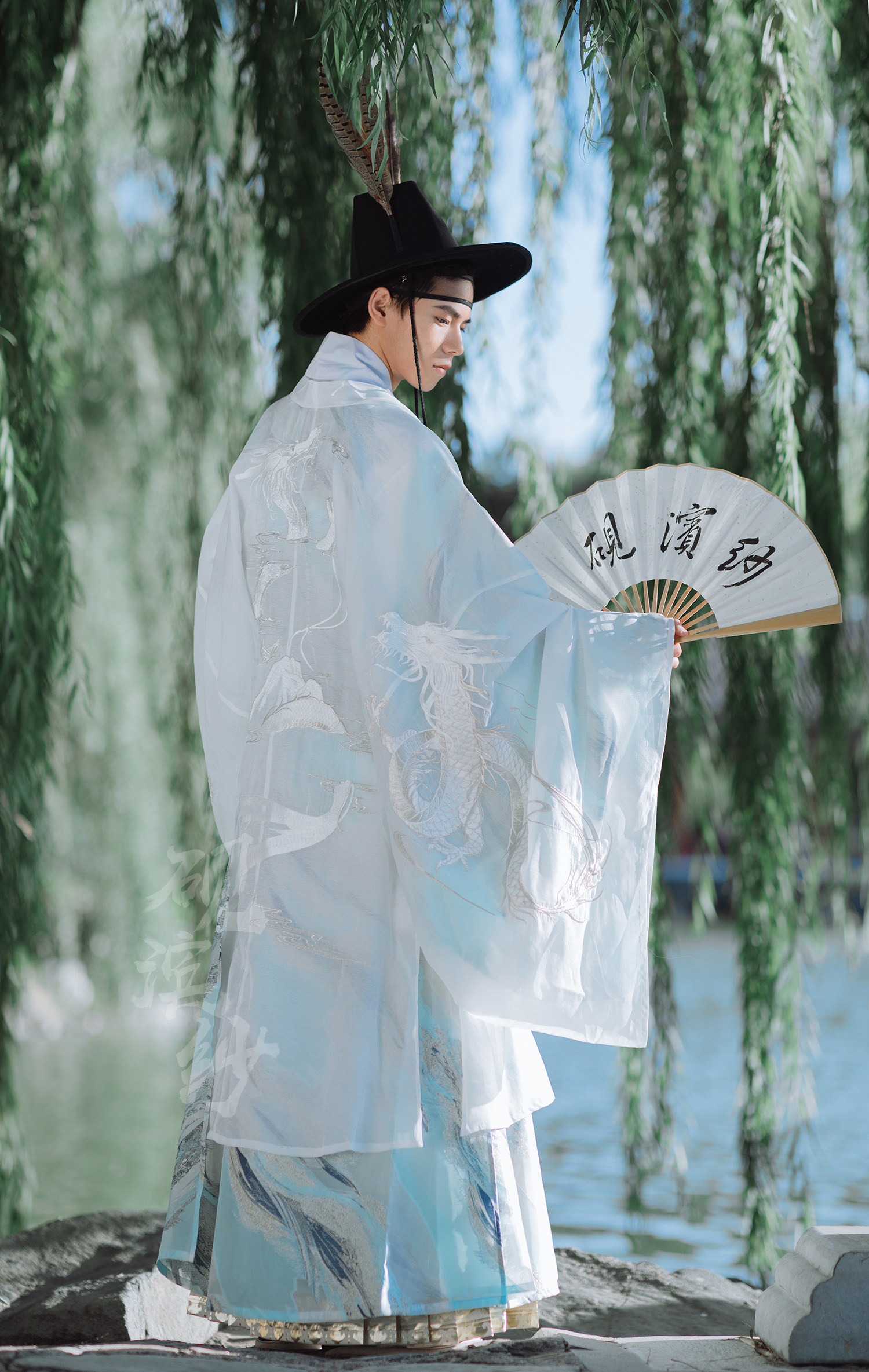 砚滨汉服民族服饰宋制大袖衫重工刺绣龙吟现货民族服装