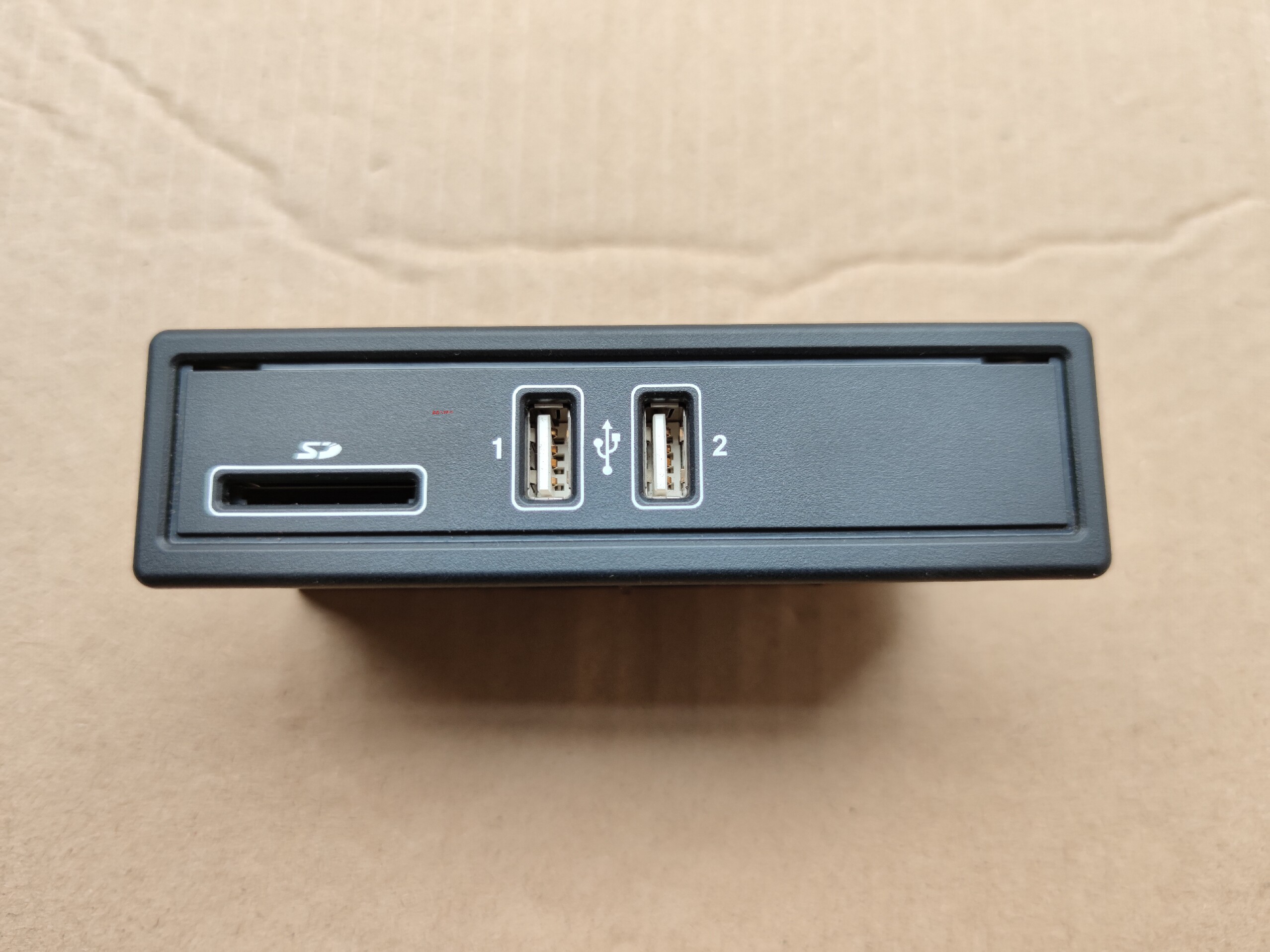 接口适用于奔驰v250新威霆威霆v260usb插口扶手usbhub