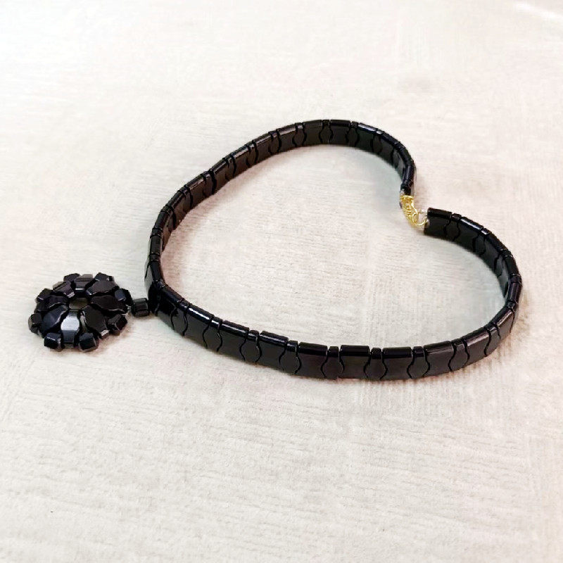 麦饭石新款颈圈实体定制托尔玛琳石项链负离子颈部项链