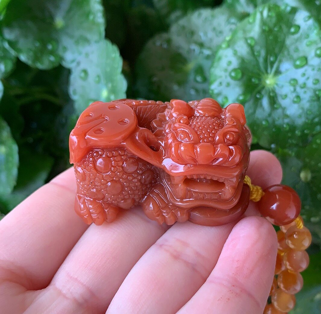 杨玉家天然黄龙玉鸡血红满色水润霸王貔貅挂件颈饰