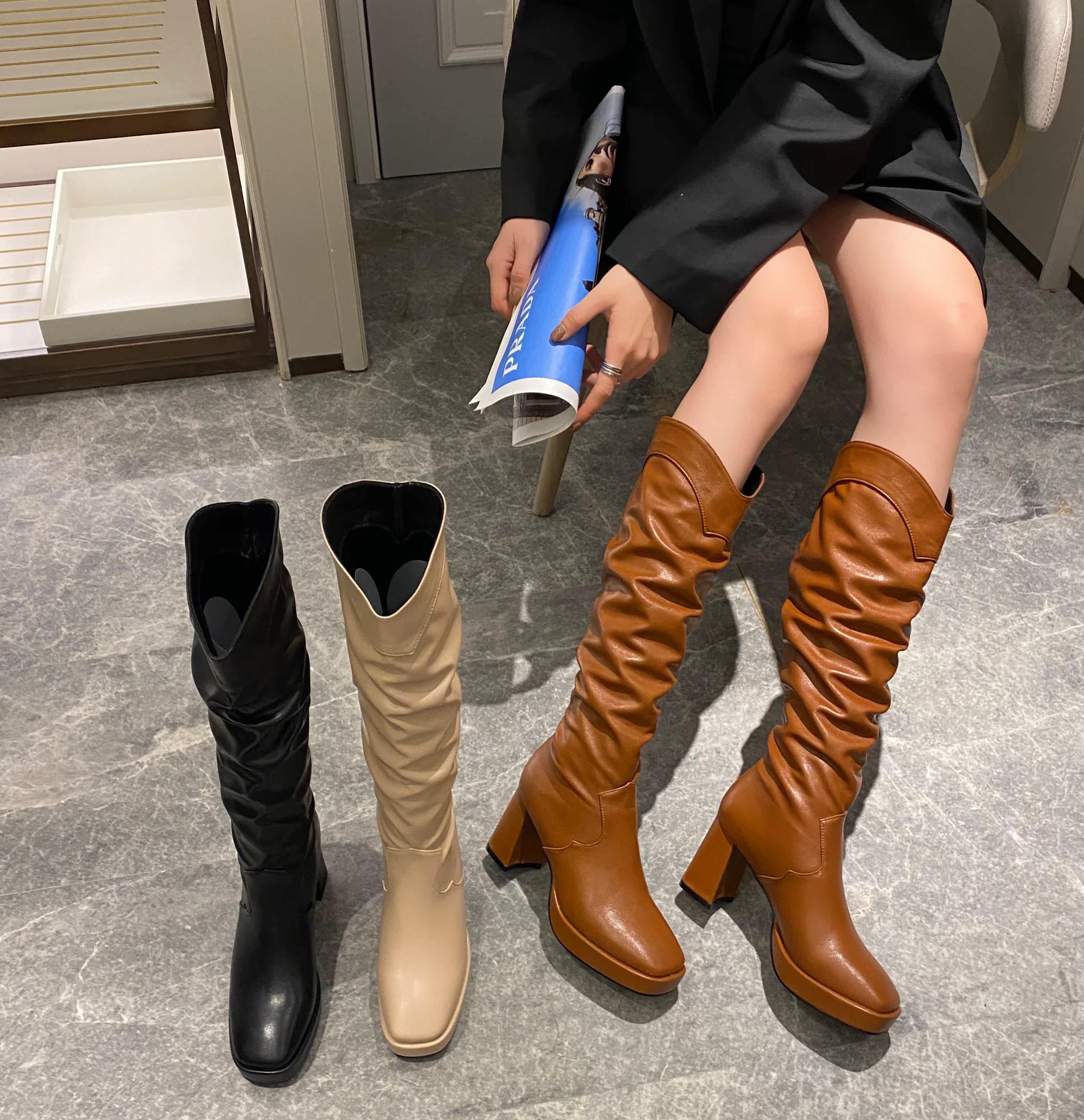 民族风西部牛仔靴女粗跟方时装2021年长靴显瘦褶皱舒适时装靴